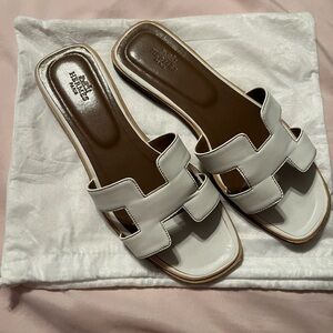 Hermes sandals